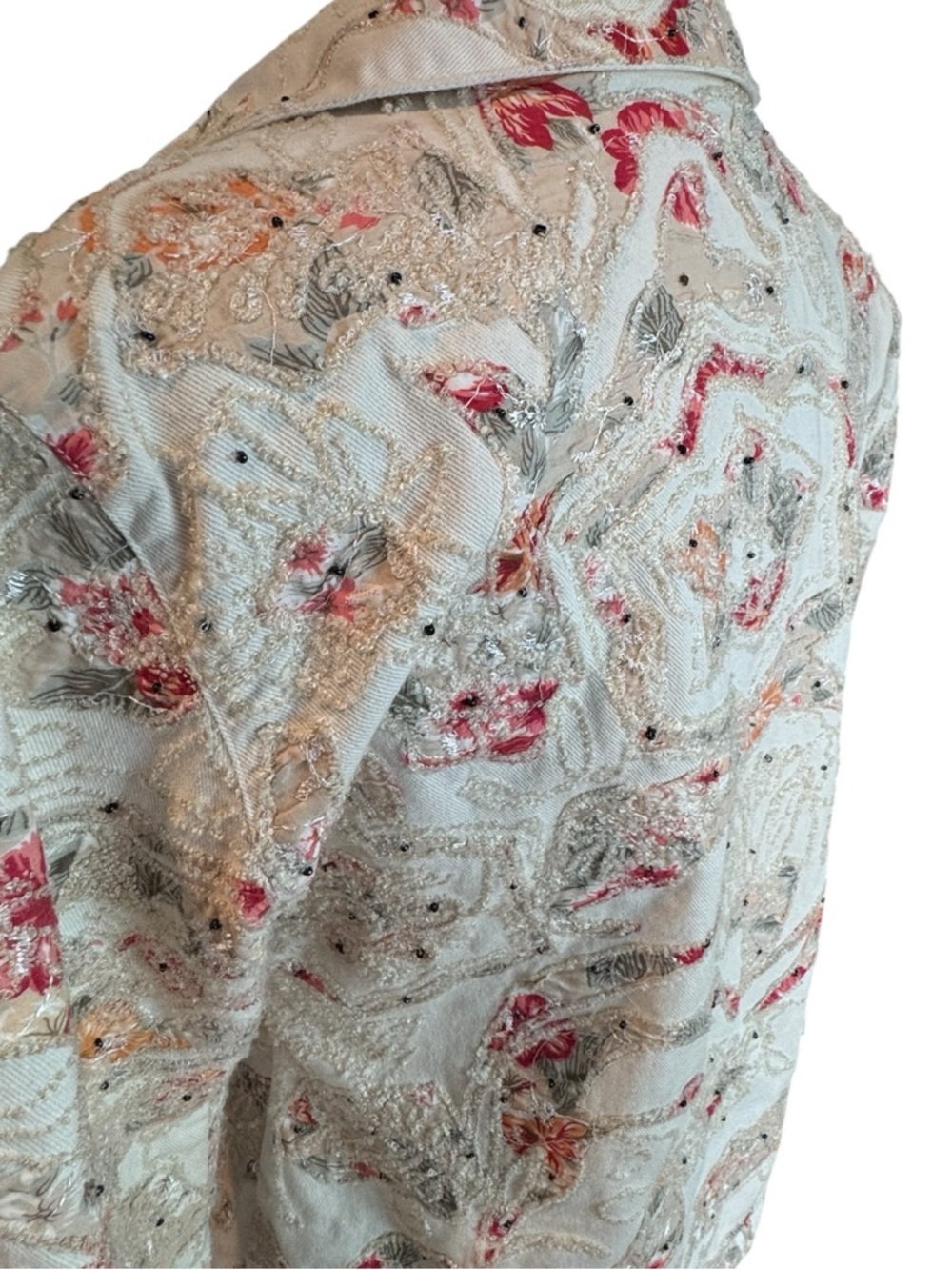 Chico’s Cream Ivory Embroidered Floral Patchwork Denim Jacket Size 1 (M/8) NWOT - Picture 7 of 9